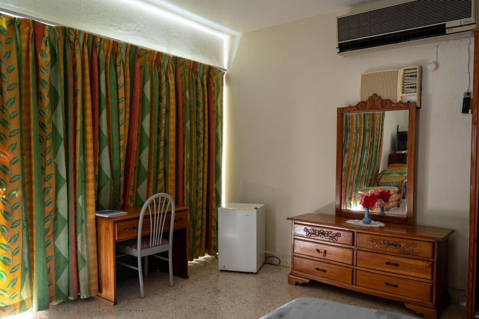 Ocean View King At Sahara Montego Bay