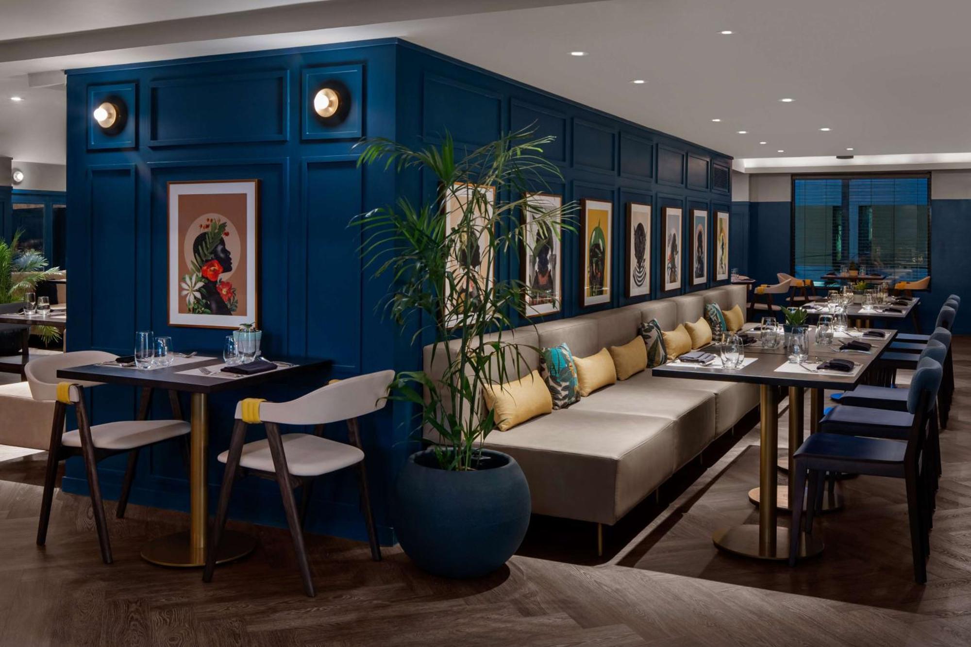 Rok Tapestry Collection By Hilton Hotel