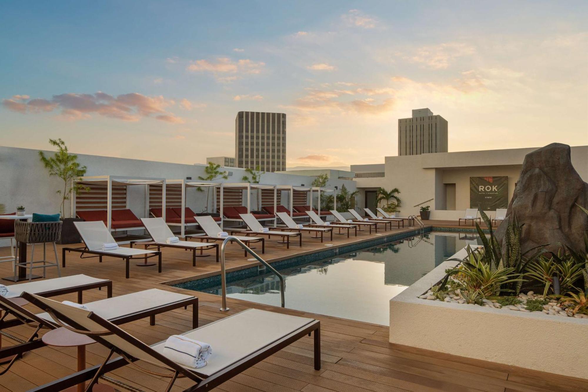 Rok Tapestry Collection By Hilton Hotel 4*
