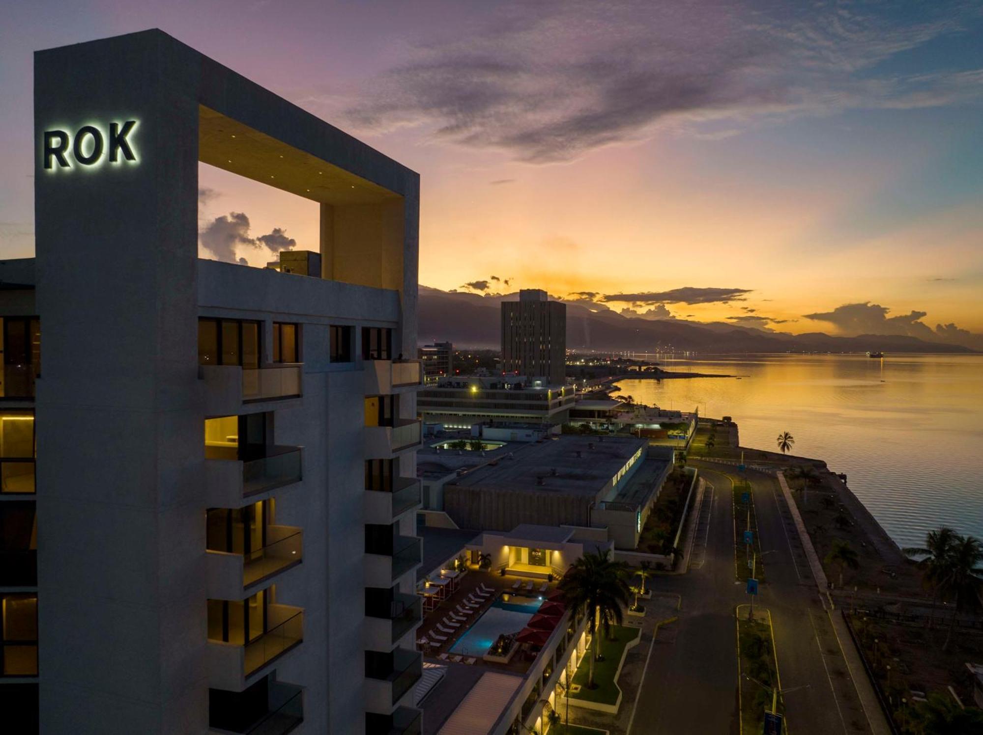 Rok Tapestry Collection By Hilton Hotel Kingston