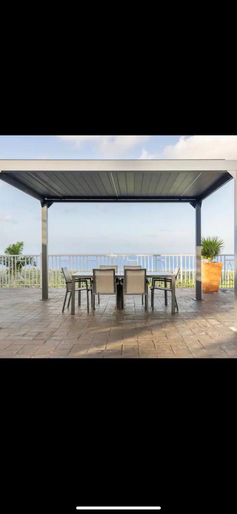 Peaceful Getaway On Hilltop Stanmore Grove