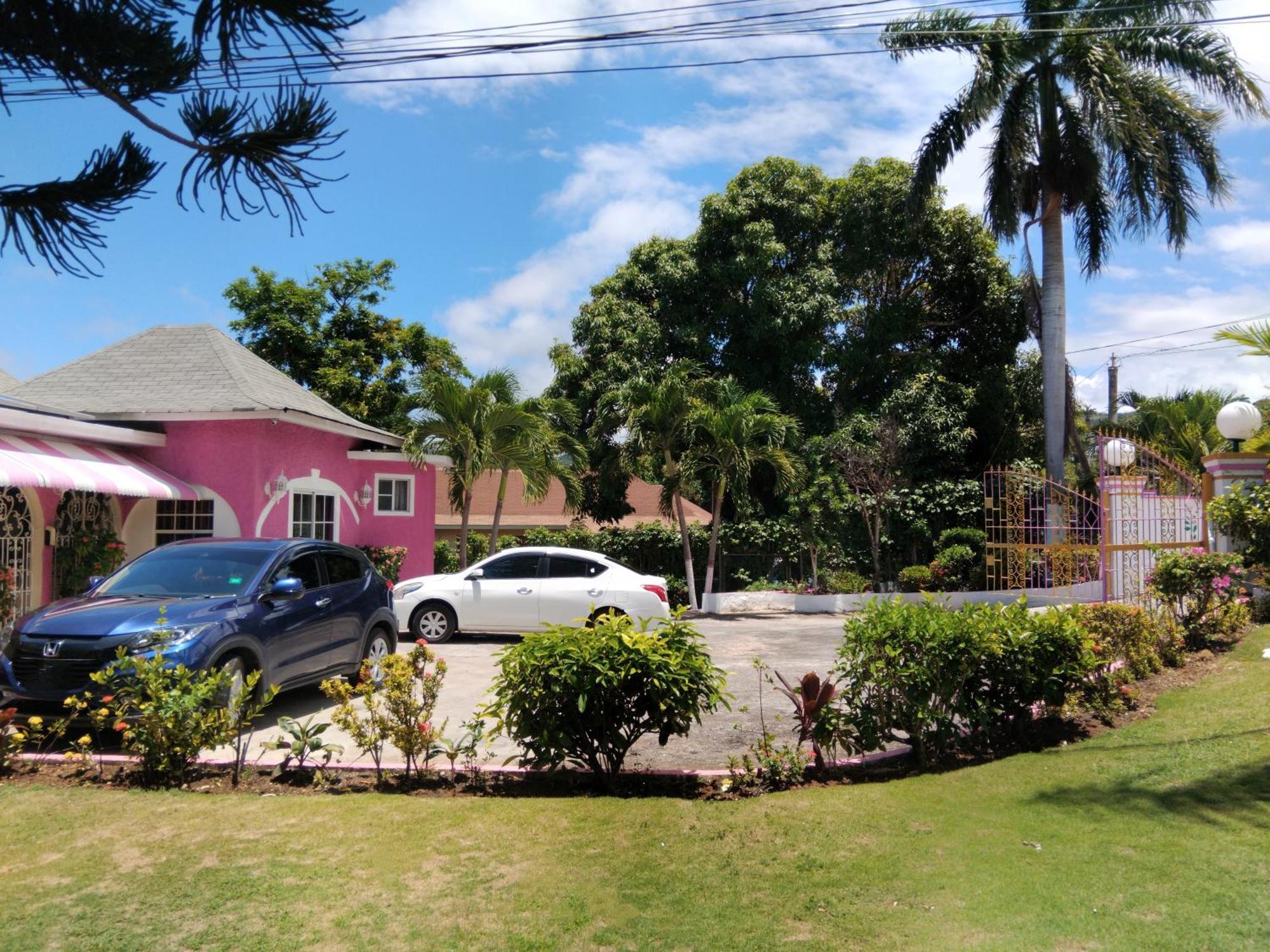 237 Bratton Avenue * Montego Bay