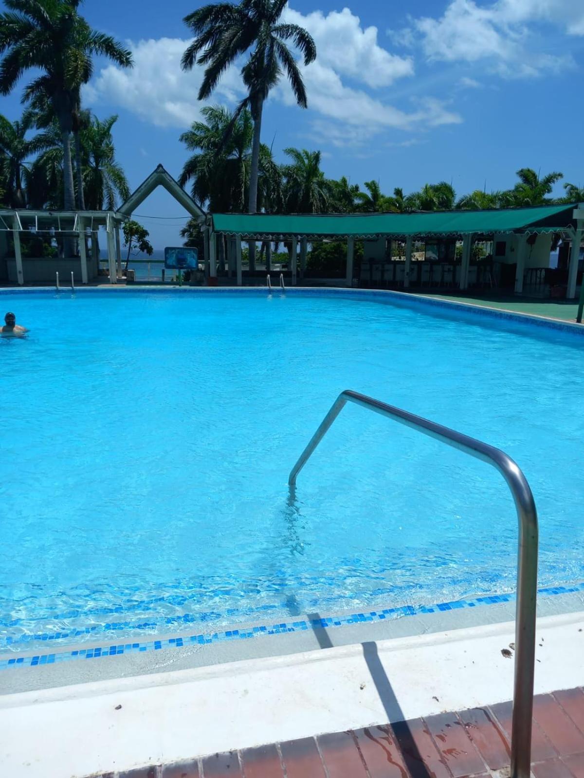 Seacastle Deluxe Guest house