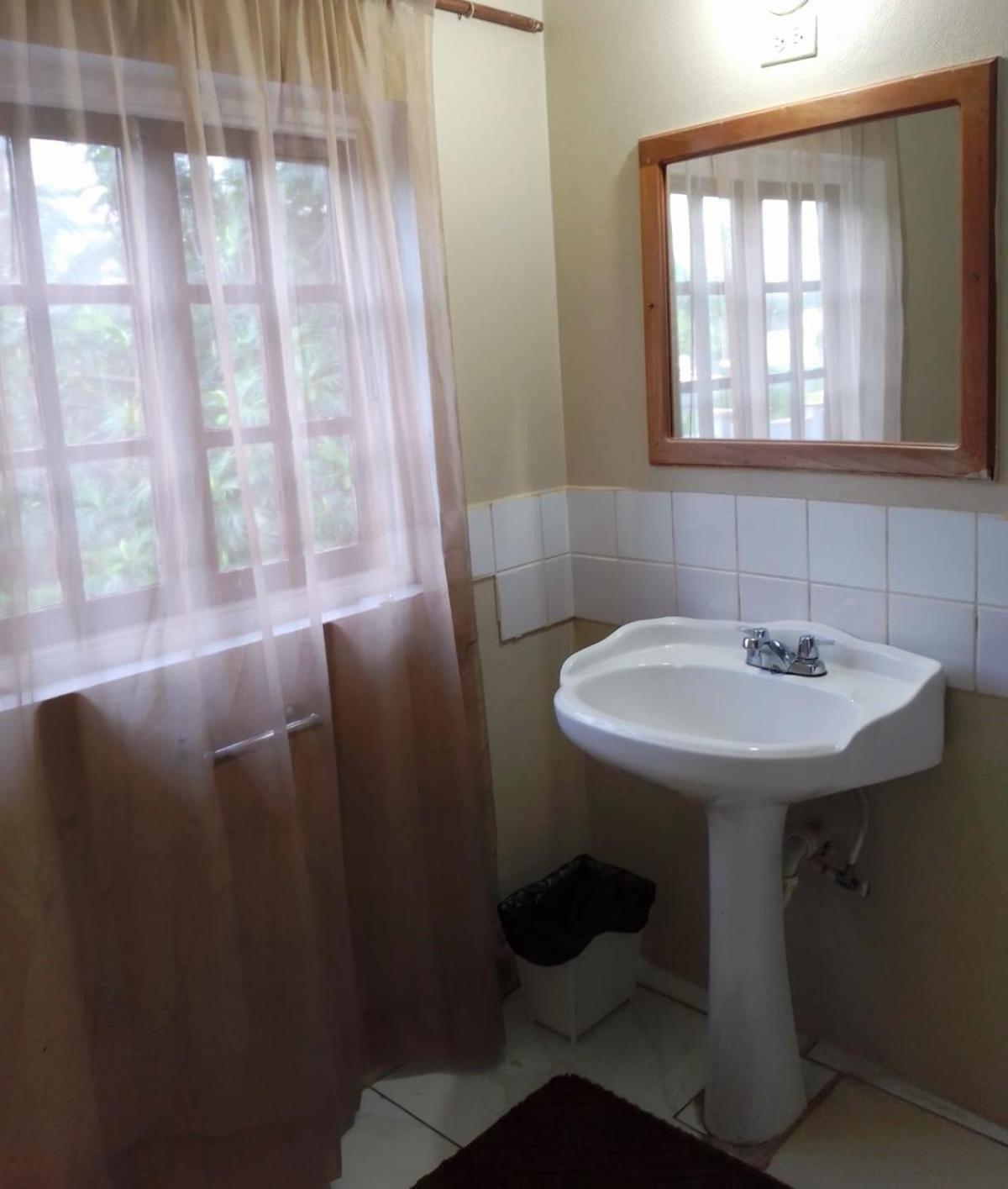 Highpoint Island Guest house Ocho Rios