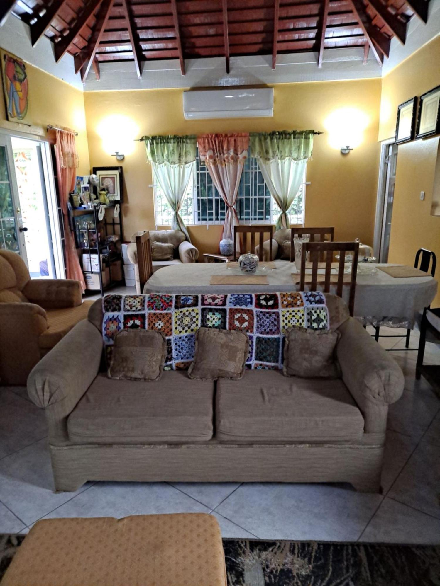 Chaudhry House Montego Bays- 2nd Floor * Montego Bay