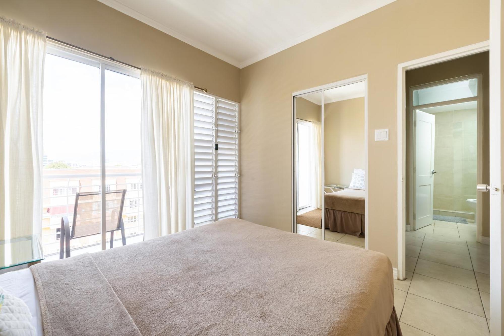 Apartment Choose To Be Happy At Brompton Estates - One And Two Bedroom With Pool