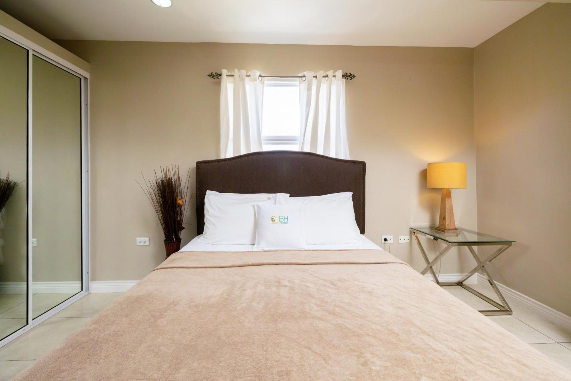 Choose To Be Happy At Brompton Estates - One And Two Bedroom With Pool *