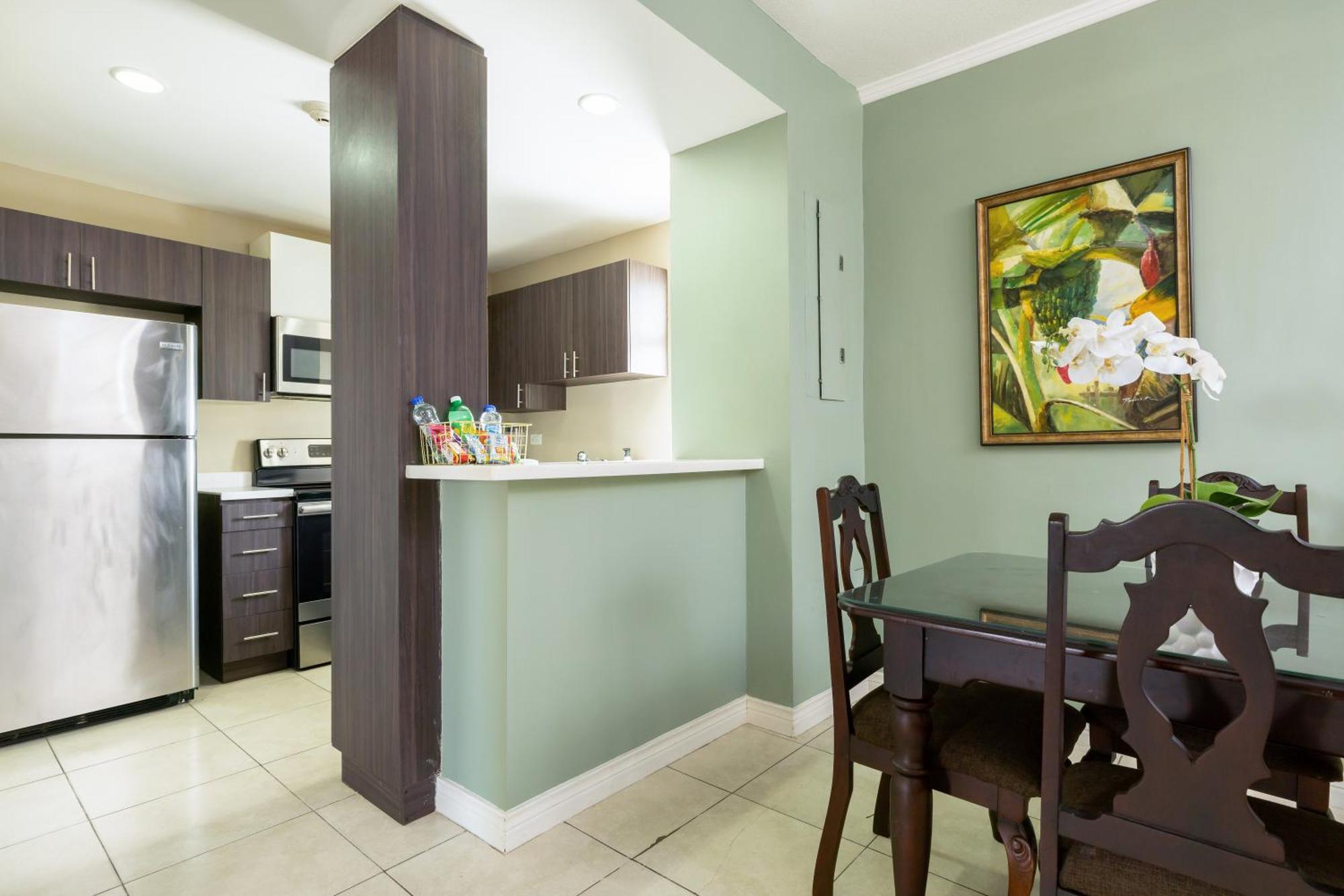 Choose To Be Happy At Brompton Estates - One And Two Bedroom With Pool * Kingston