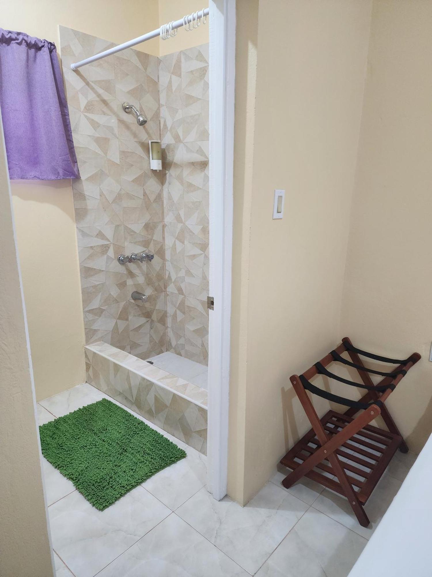 Hostel Viva Violas