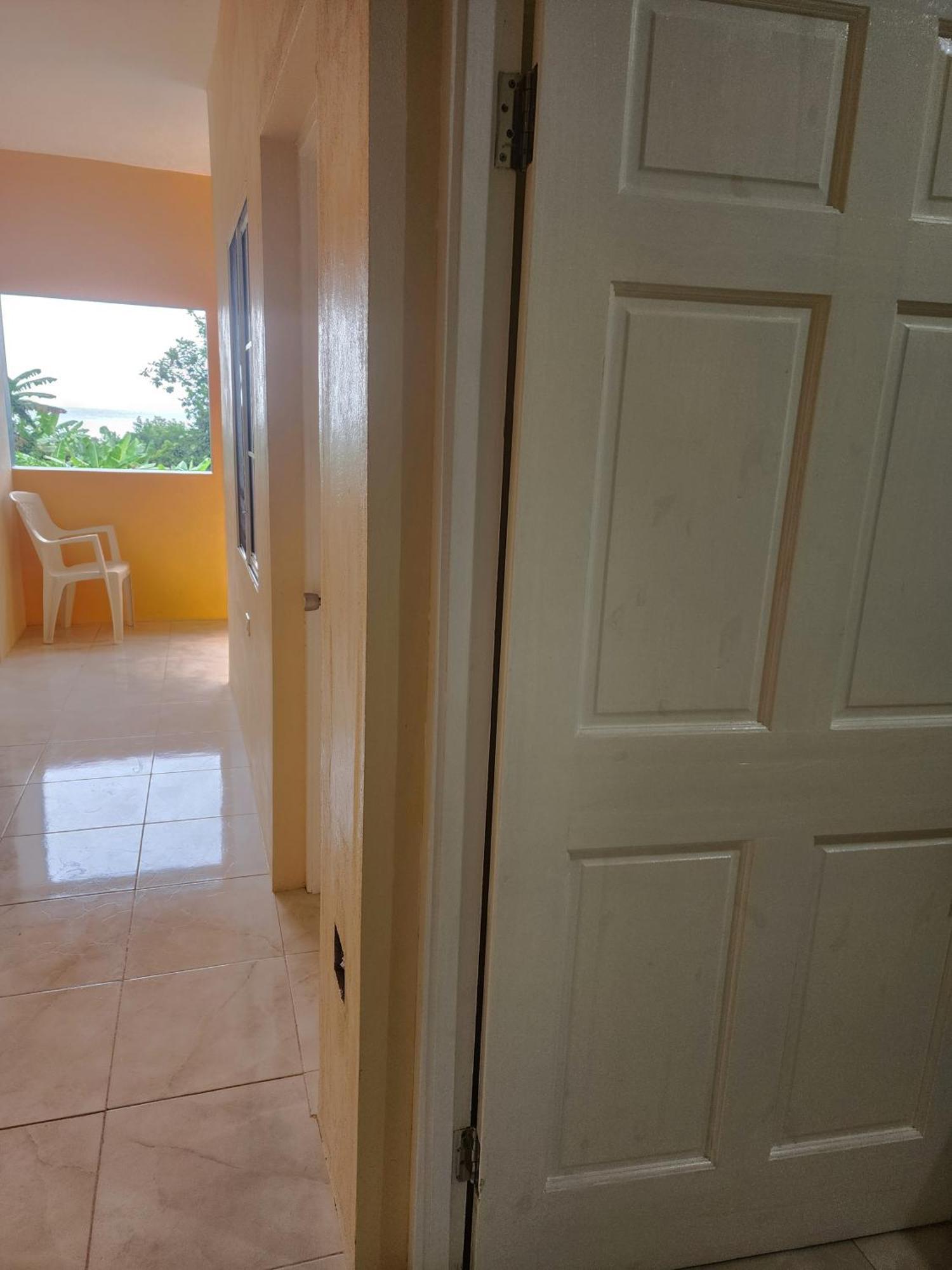 Viva Violas Hostel