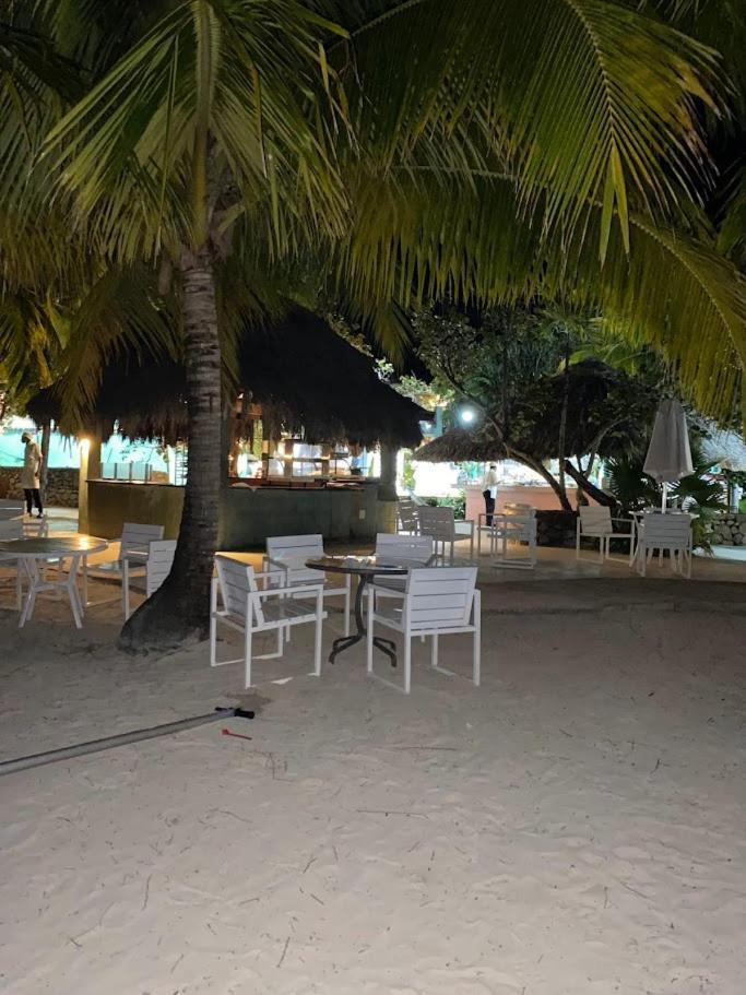 Marge's Vacation * Negril