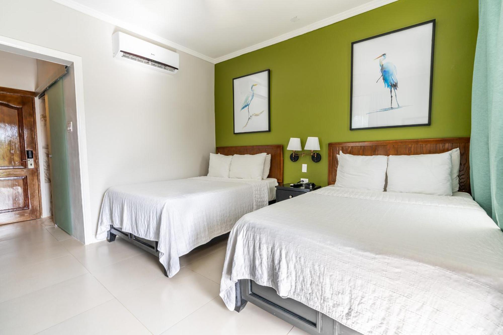 Travellers Resort 3*