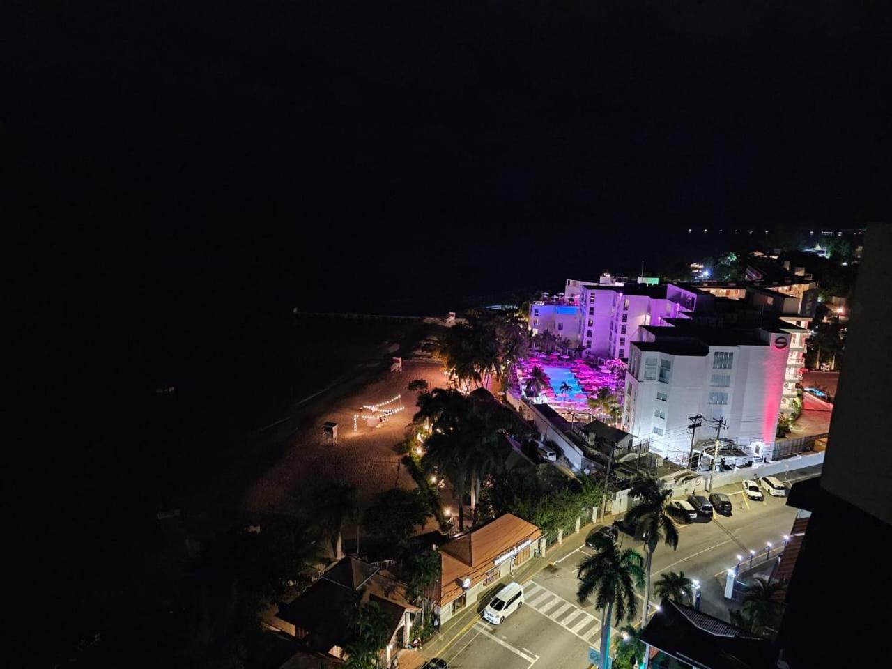 Club Apartment