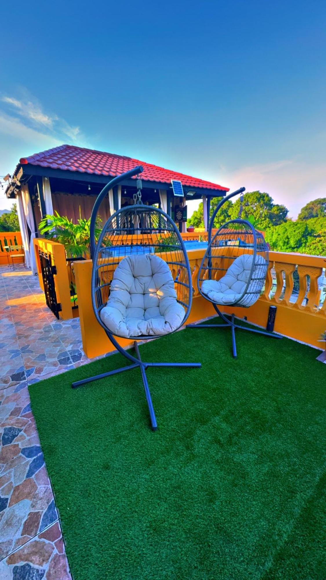 Sunlandvilla * Portmore