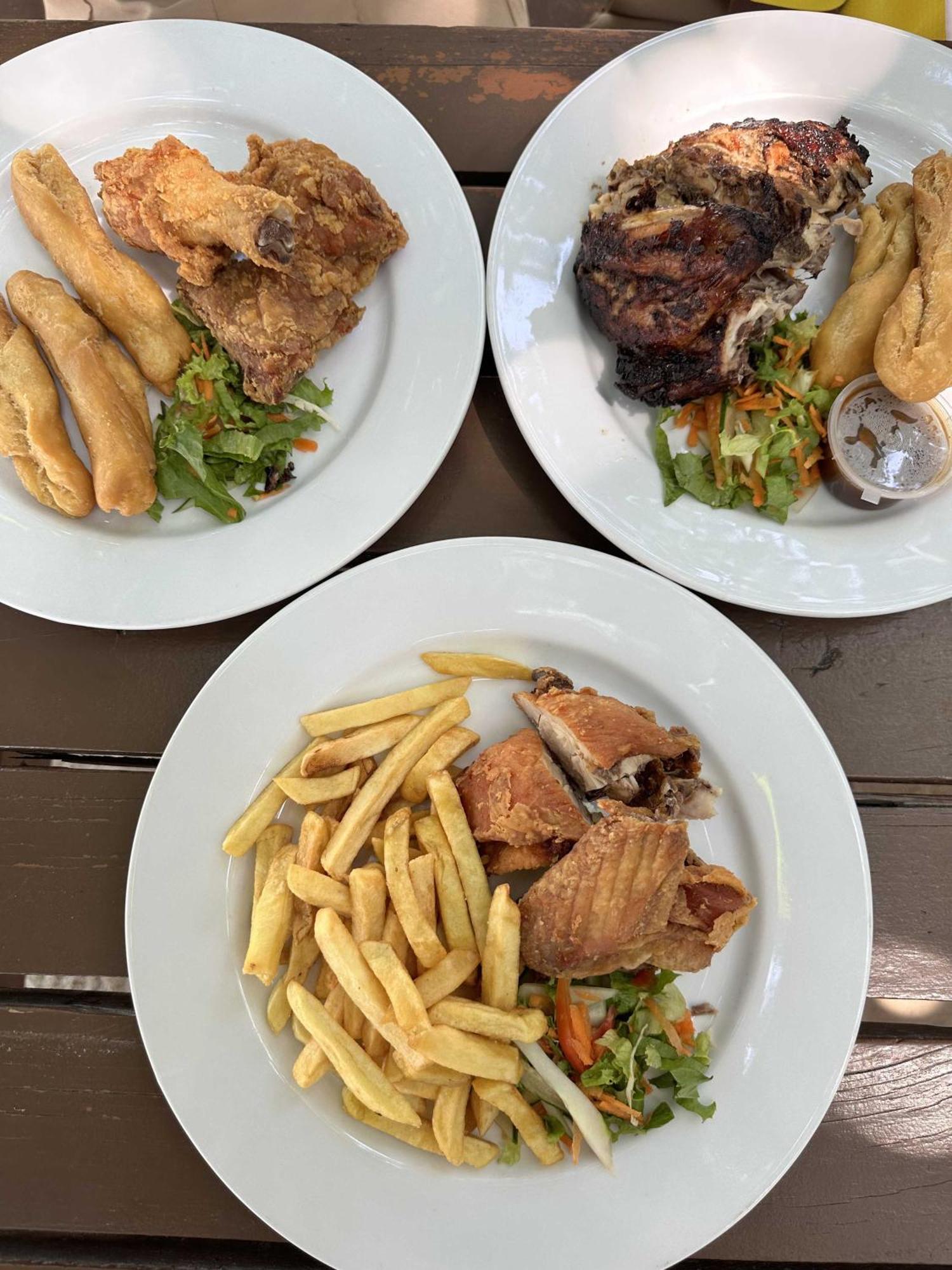 Hospitality Expert Bts 5 - Pool & Bar Montego Bay