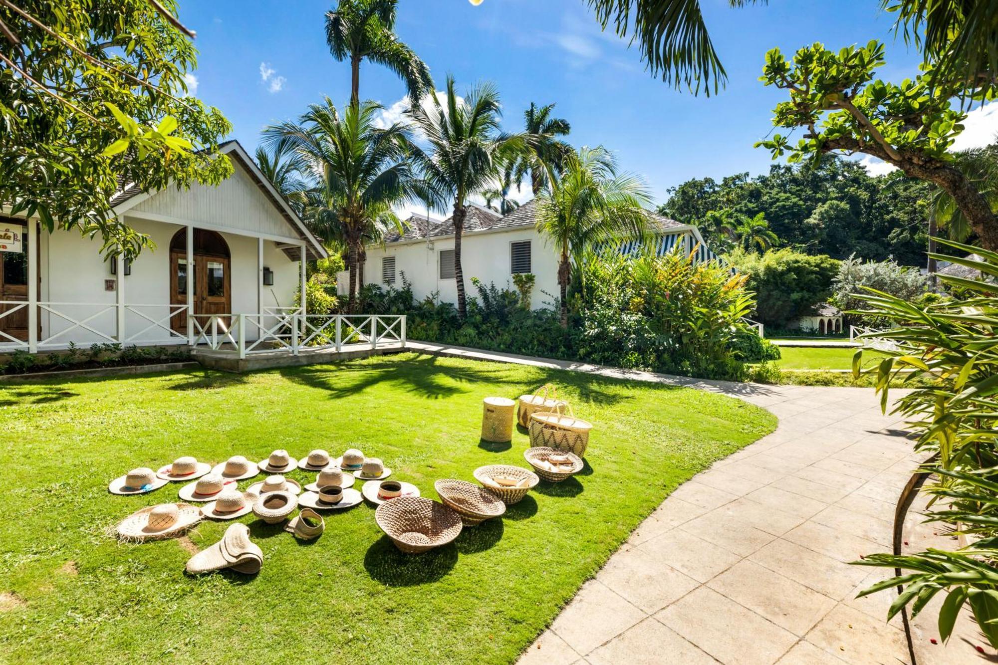Resort Round Hill &