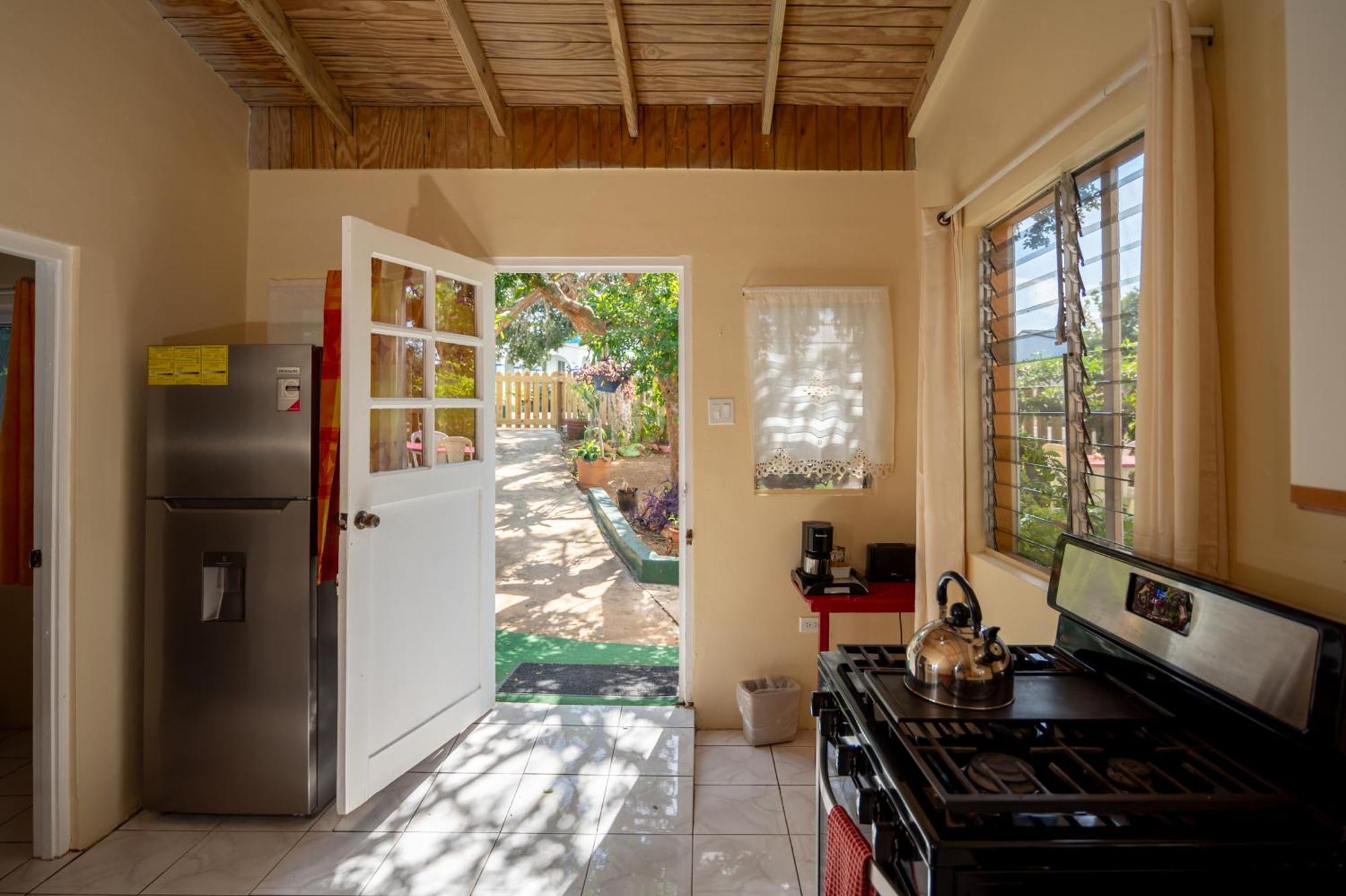 Beyond Sunset & Bed & Breakfast 4*