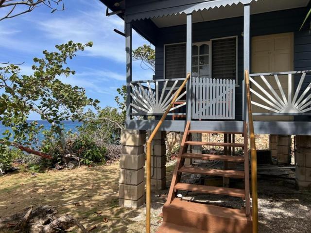 Resort 3dives Cliffside