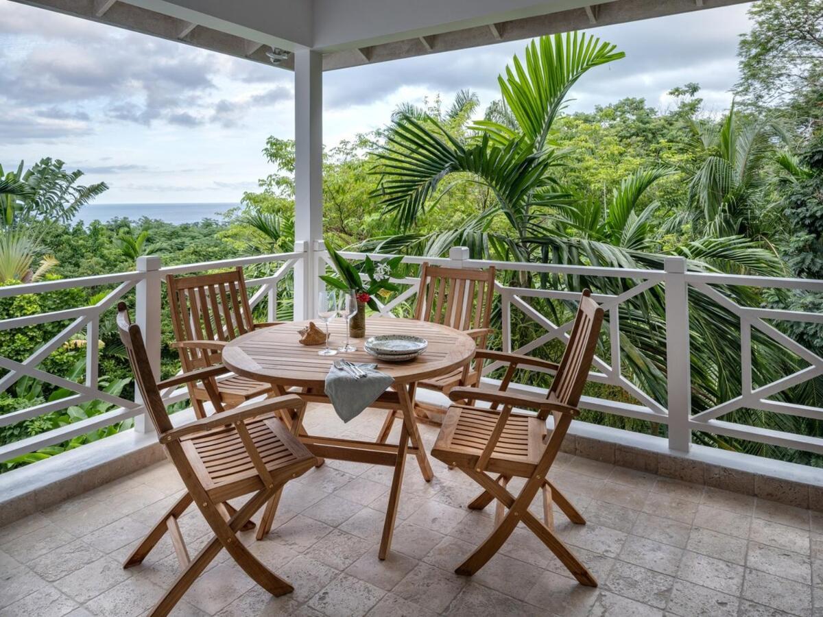 Jamille - Stunningly Designed With Pool, Sauna, & Ocean Views Villa
