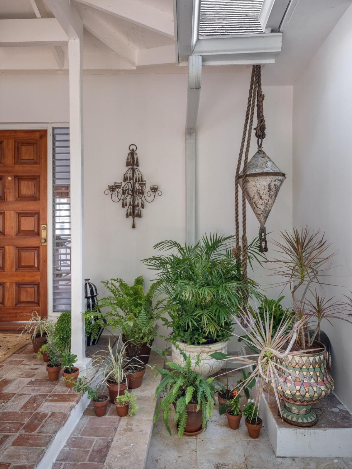 Jamille - Stunningly Designed With Pool, Sauna, & Ocean Views