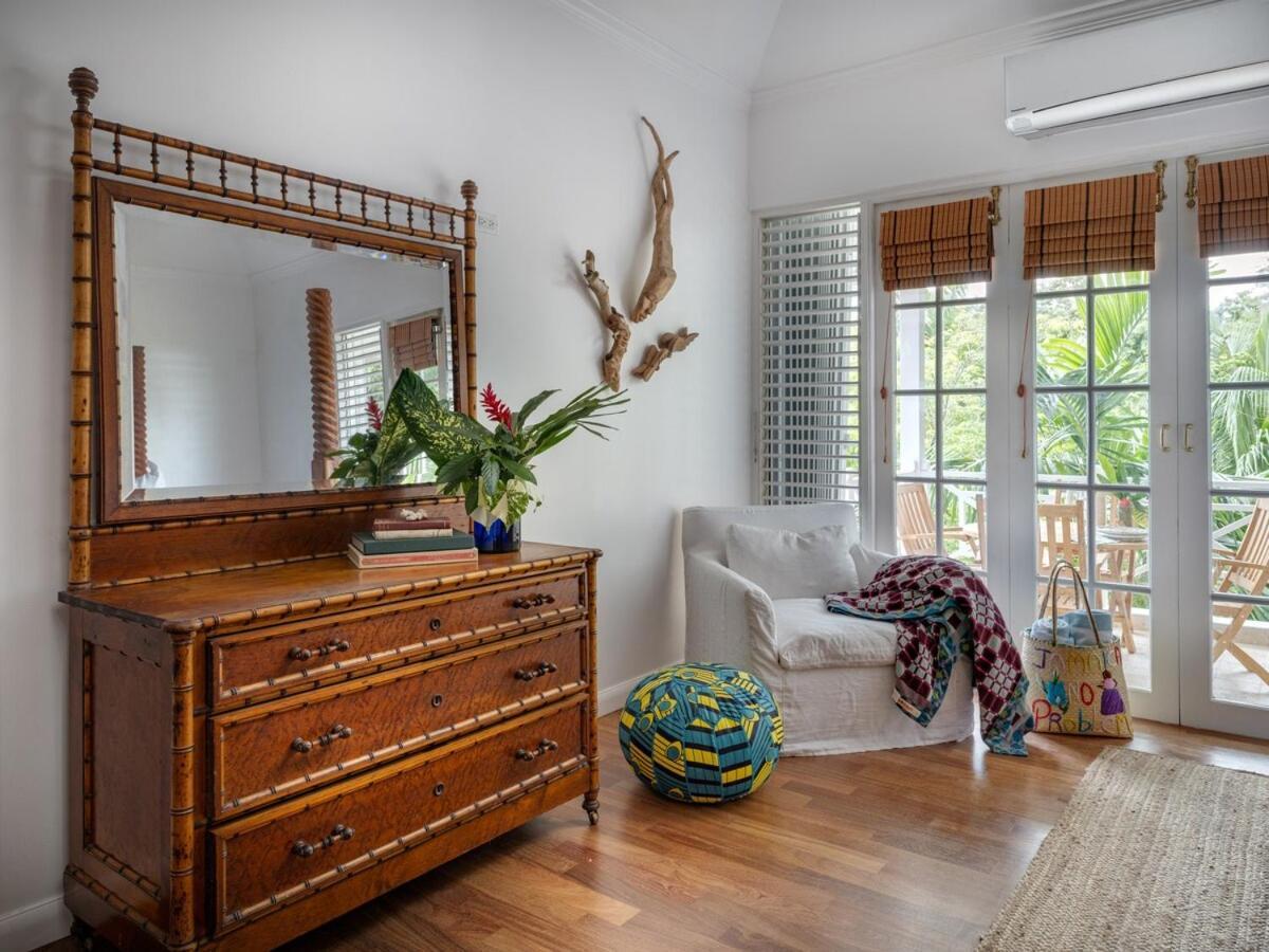 Jamille - Stunningly Designed With Pool, Sauna, & Ocean Views Villa *