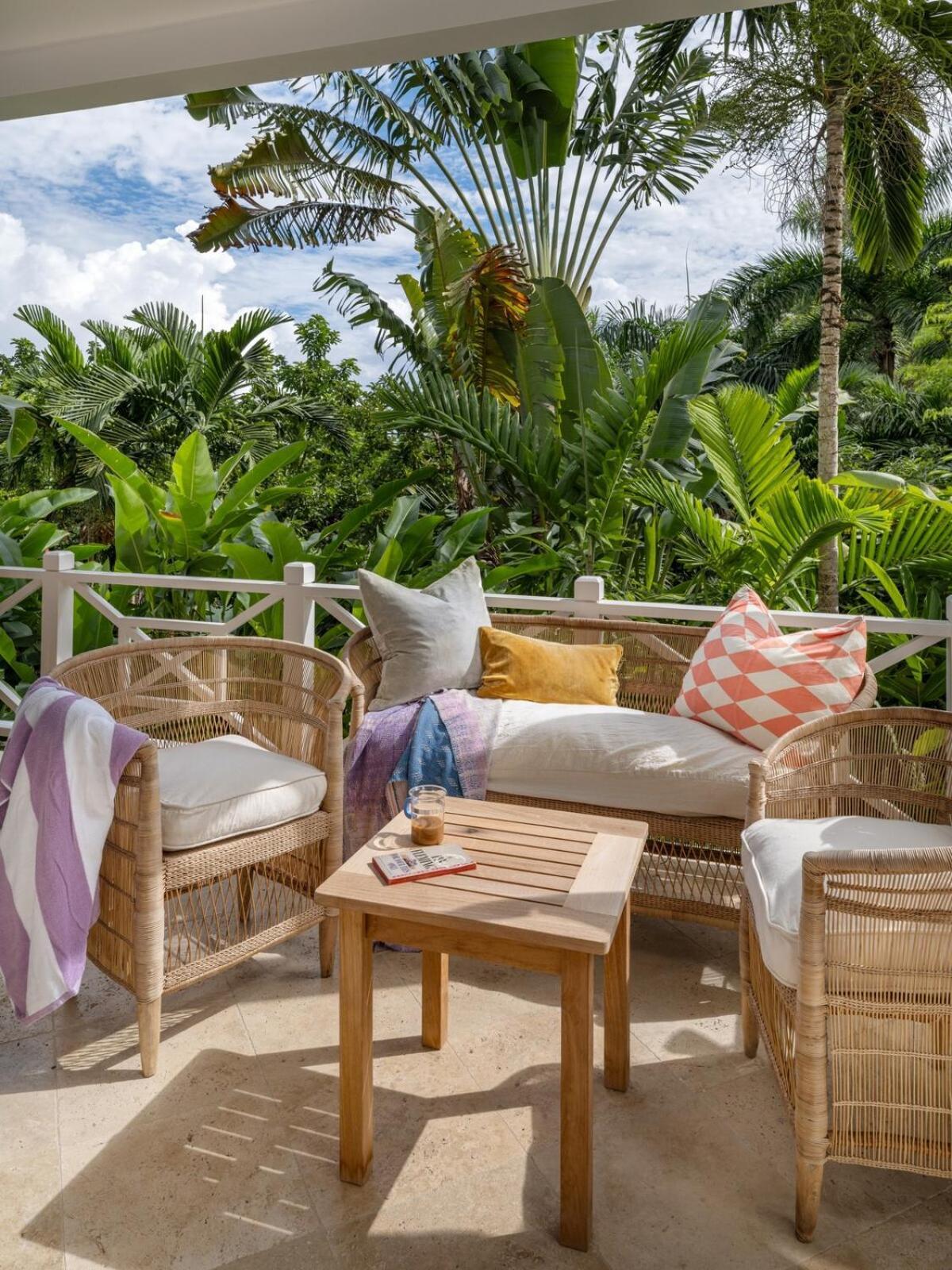 Jamille - Stunningly Designed With Pool, Sauna, & Ocean Views * Port Antonio