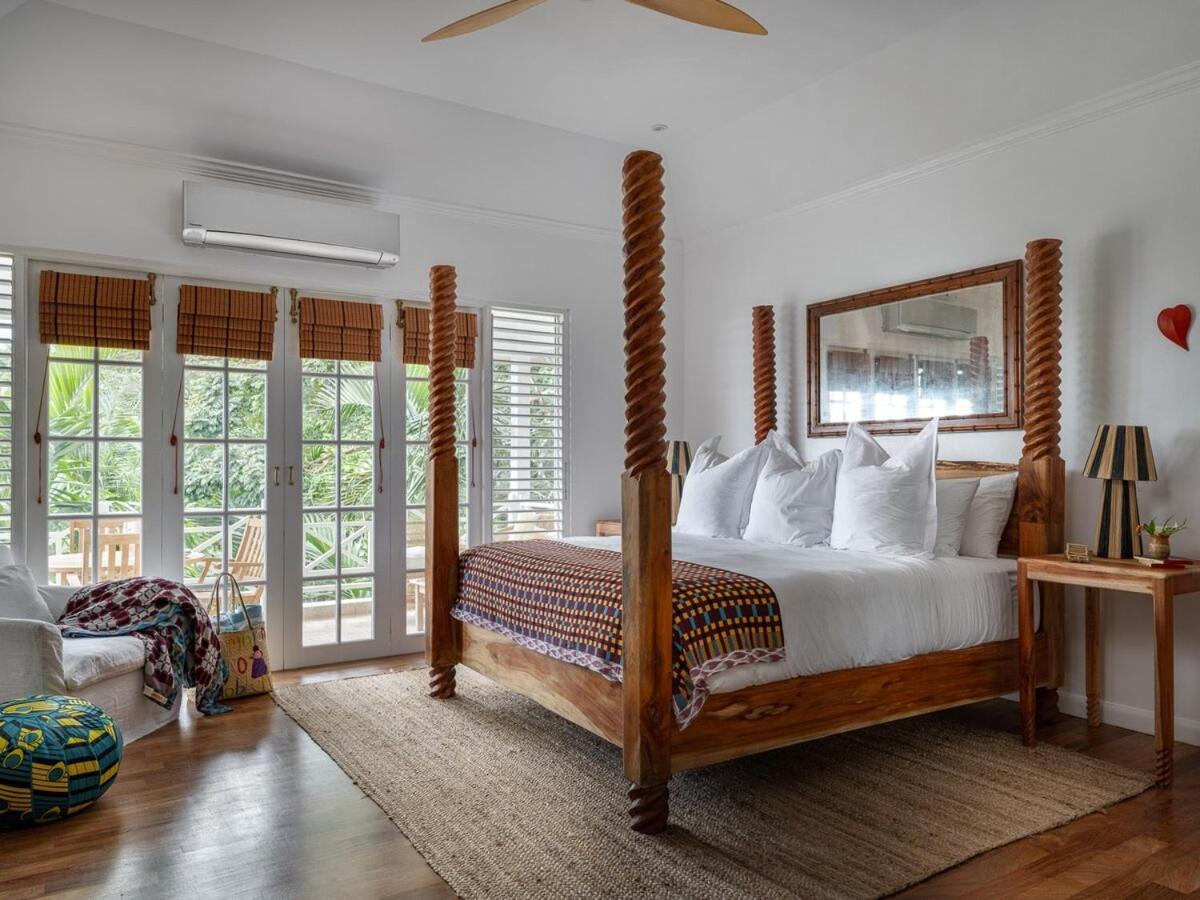 Jamille - Stunningly Designed With Pool, Sauna, & Ocean Views *