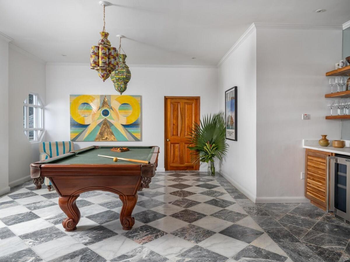 Villa Jamille - Stunningly Designed With Pool, Sauna, & Ocean Views
