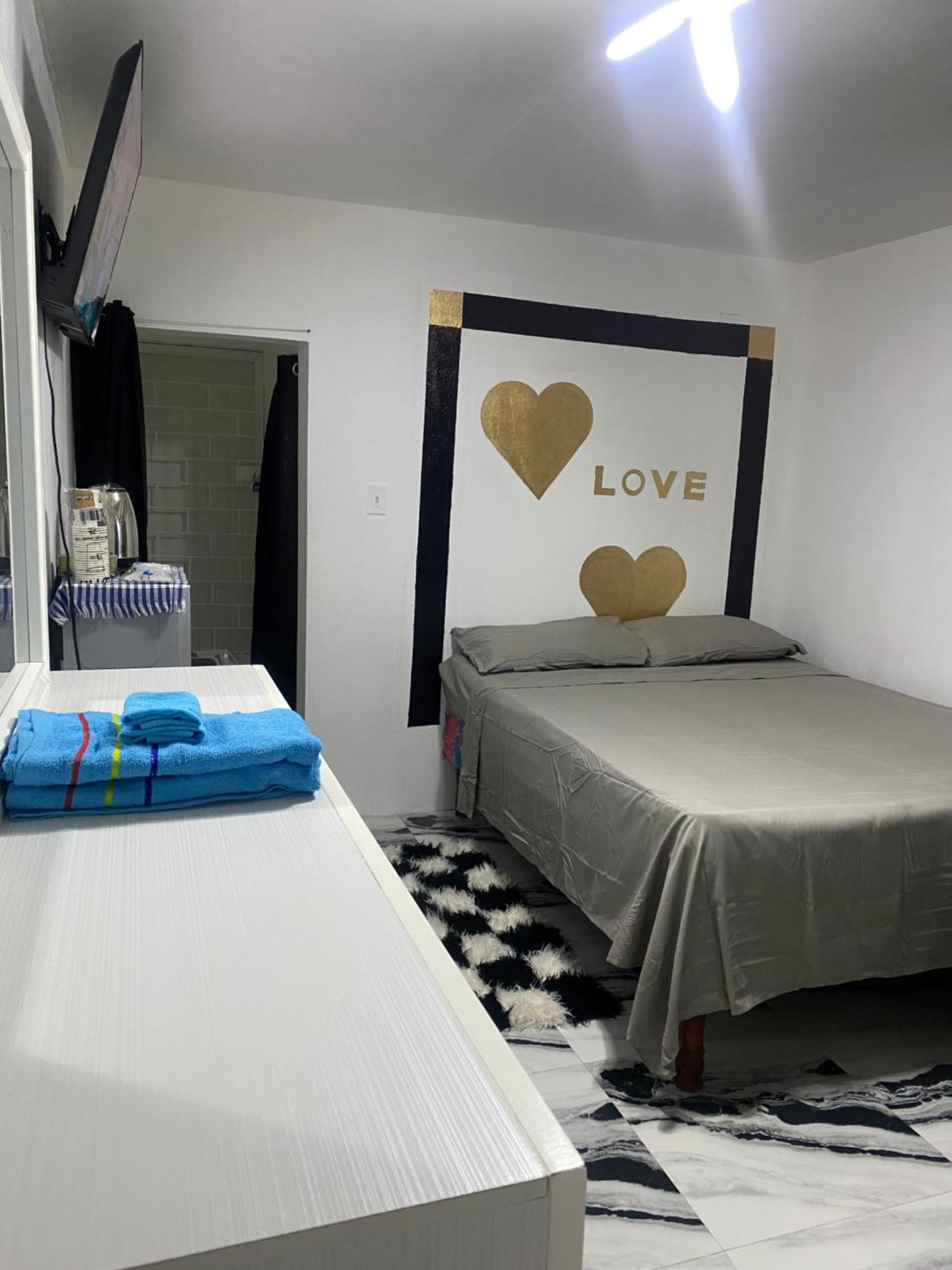 Guest house Whiteroom Sparks *