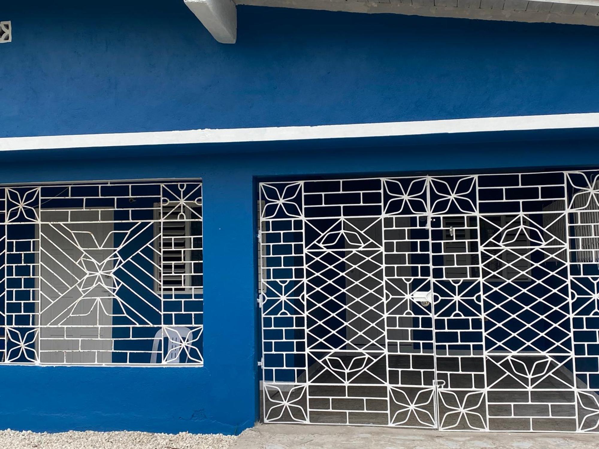 Whiteroom Sparks Guest house Spanish Town