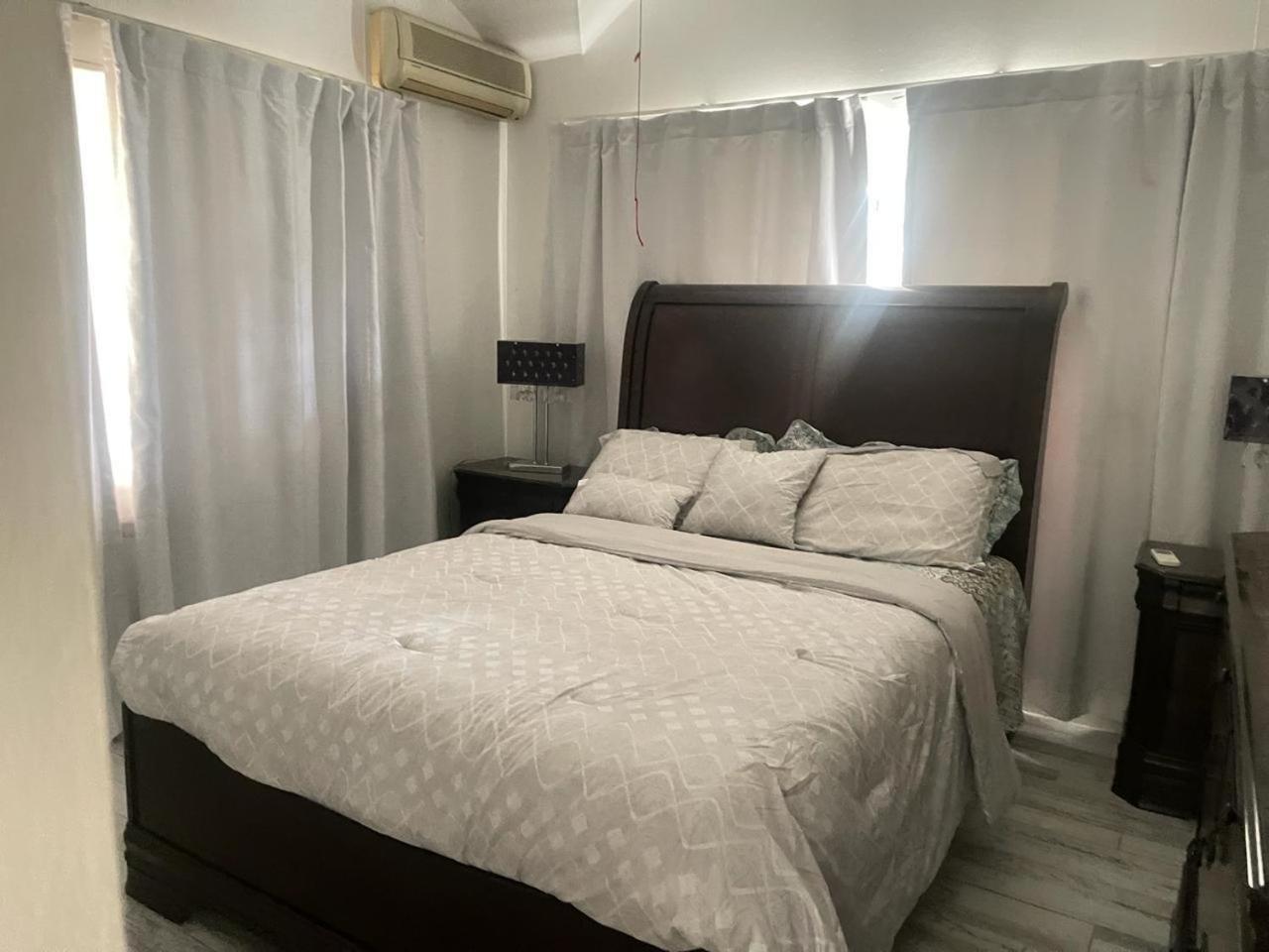 Bed & Breakfast The President 5 Minutes To Devon House 4 Waterloo Avenue Kingston