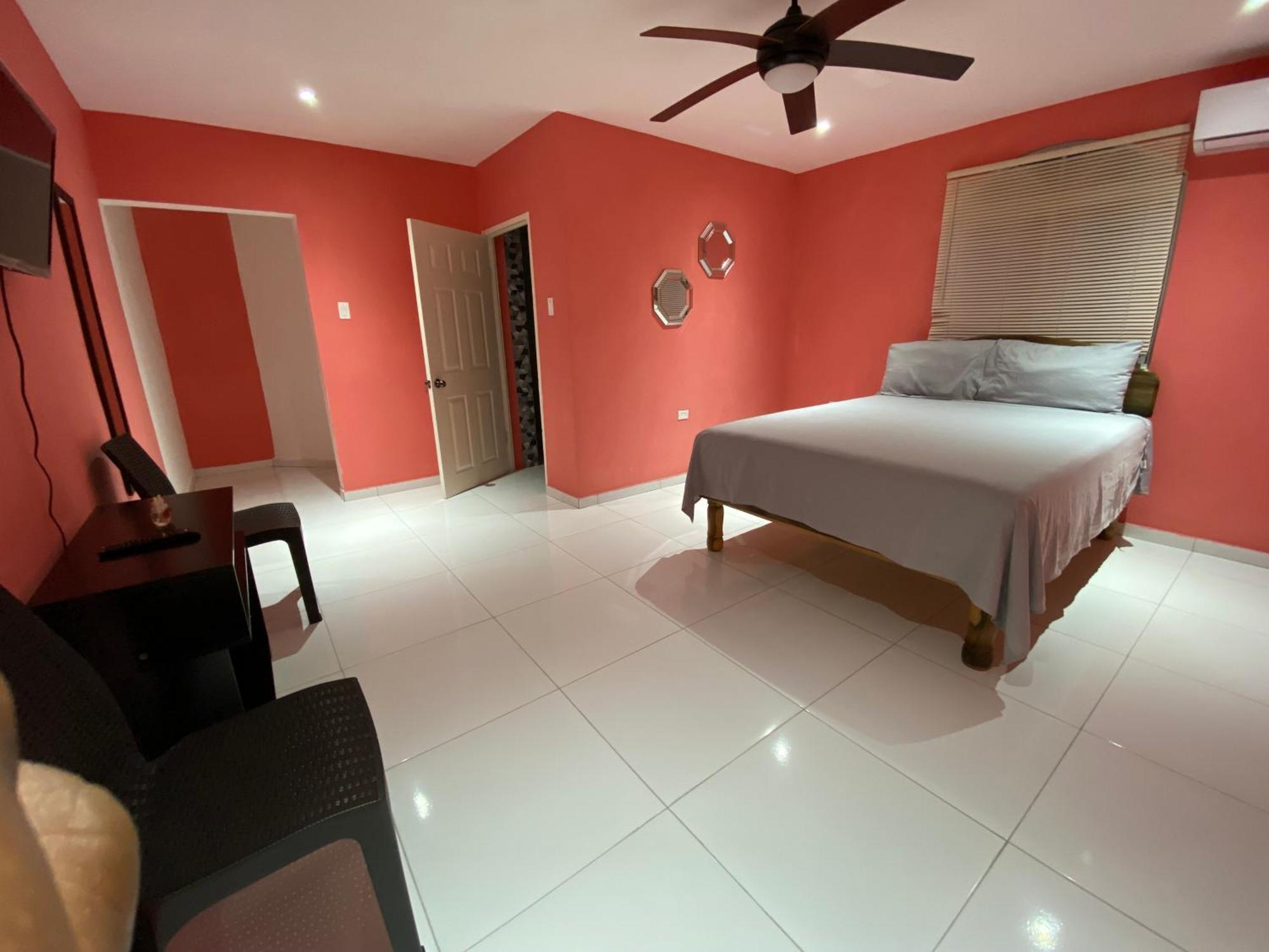 Chrewans Enterprise Ltd Bed & Breakfast *