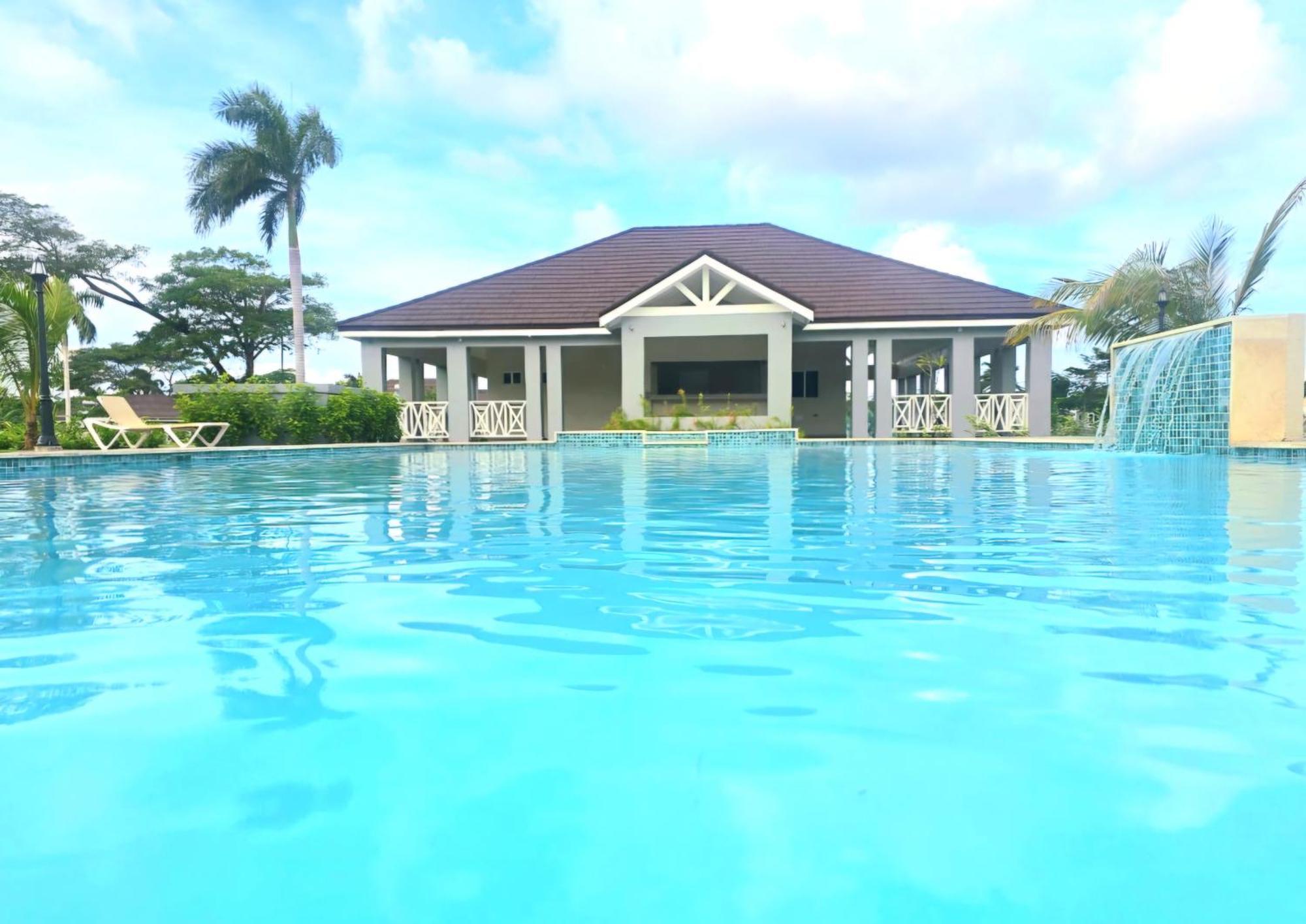 Private Peaceful Style Cool Water Escape Near Ocho Rios Holiday park *