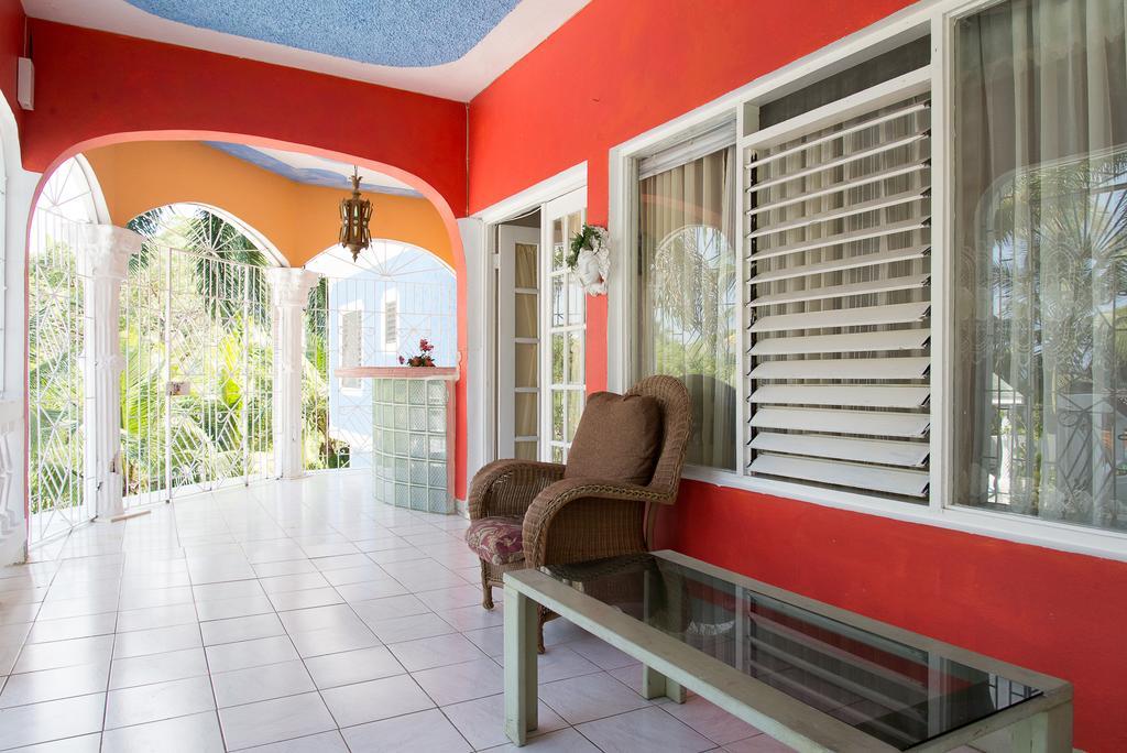 Guest house Chateau Margarite Bed And Breakfast