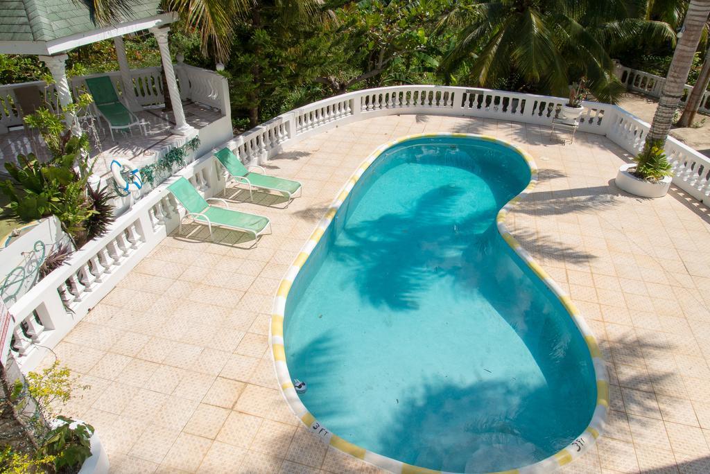 Chateau Margarite Bed And Breakfast Guest house Montego Bay