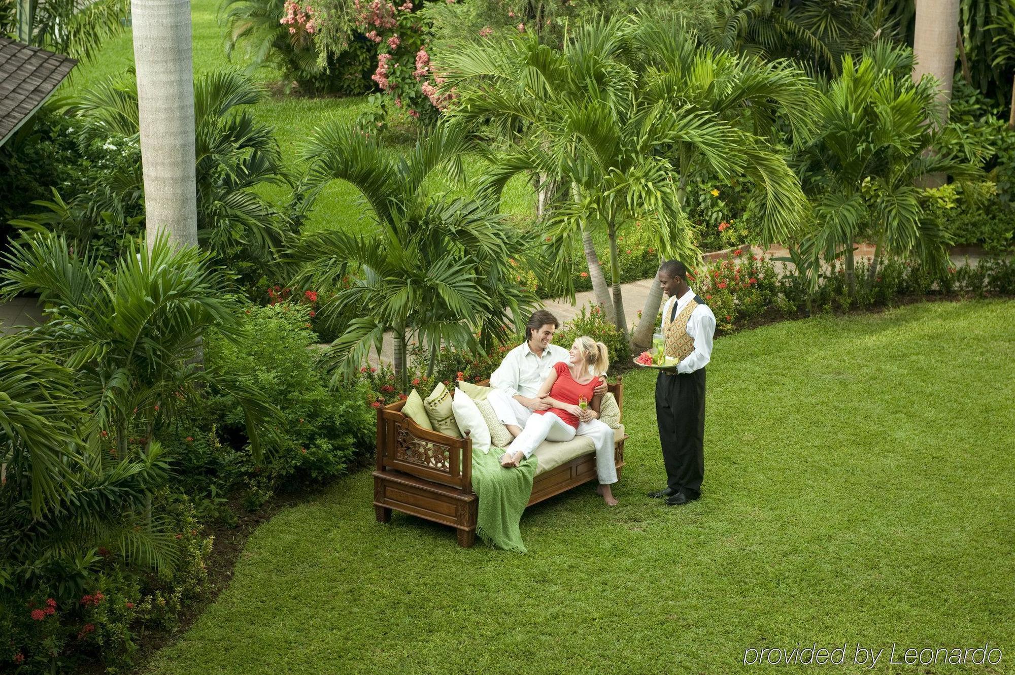 Resort Sandals All Inclusive - Couples Only (adults Only) 5*