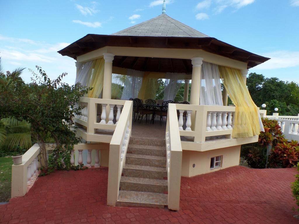 The Royal Kensington 4 Villa *