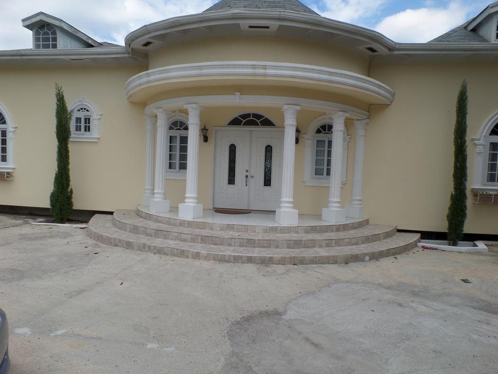 The Royal Kensington 4 Montego Bay