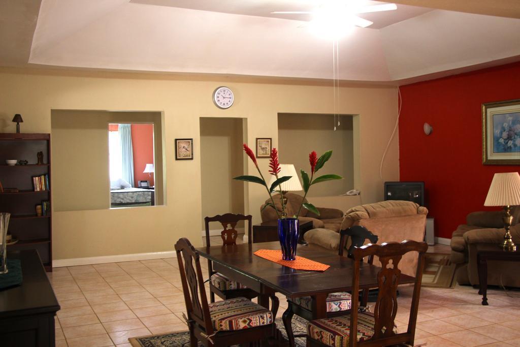 Agapantha Bed & Breakfast Mandeville