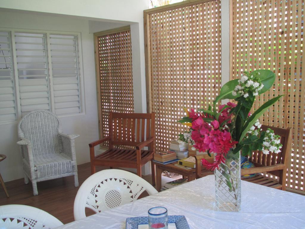 Acomodação com café da manhã  Search-me-heart Port Antonio