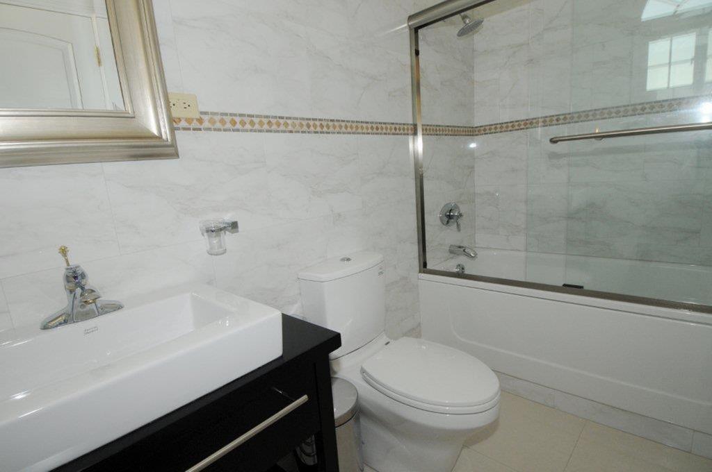 Hotel Genesis Sheer Elegance Saint James