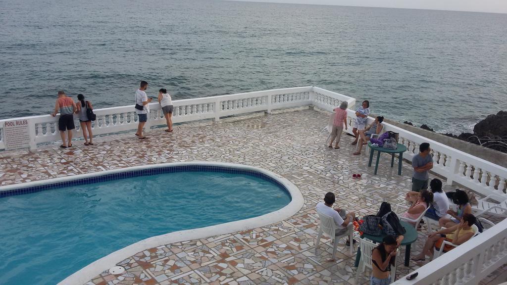 Guest house South Sea View, South Coast Black River