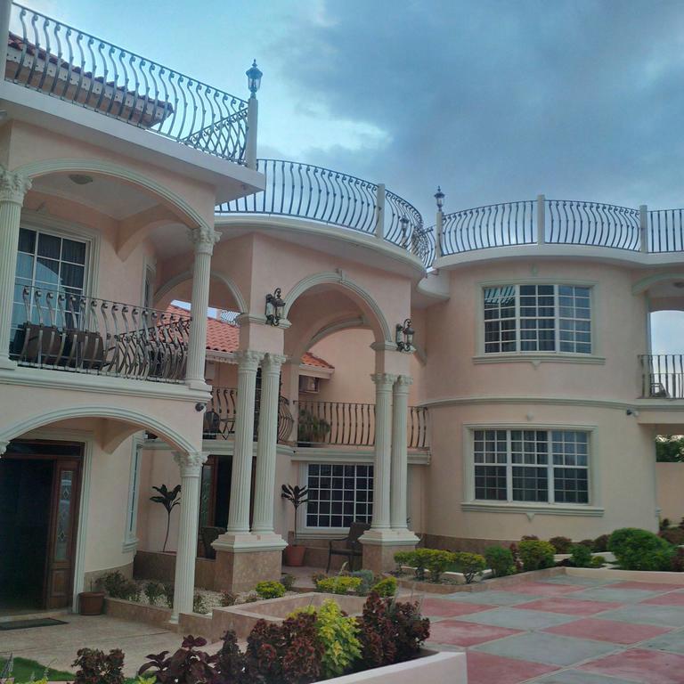 Pinnacle View Estate Micaila Montego Bay
