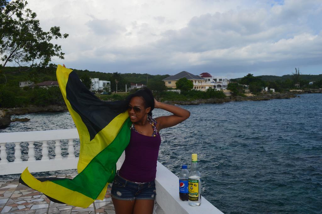 Guest house South Sea View, South Coast Black River