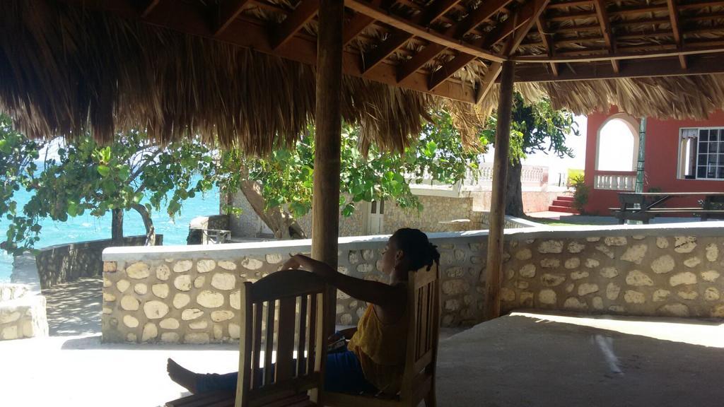 Guest house South Sea View, South Coast Black River