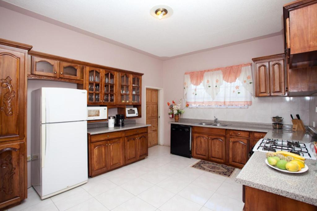 Villa Jamaica Ocean View Tower Isle