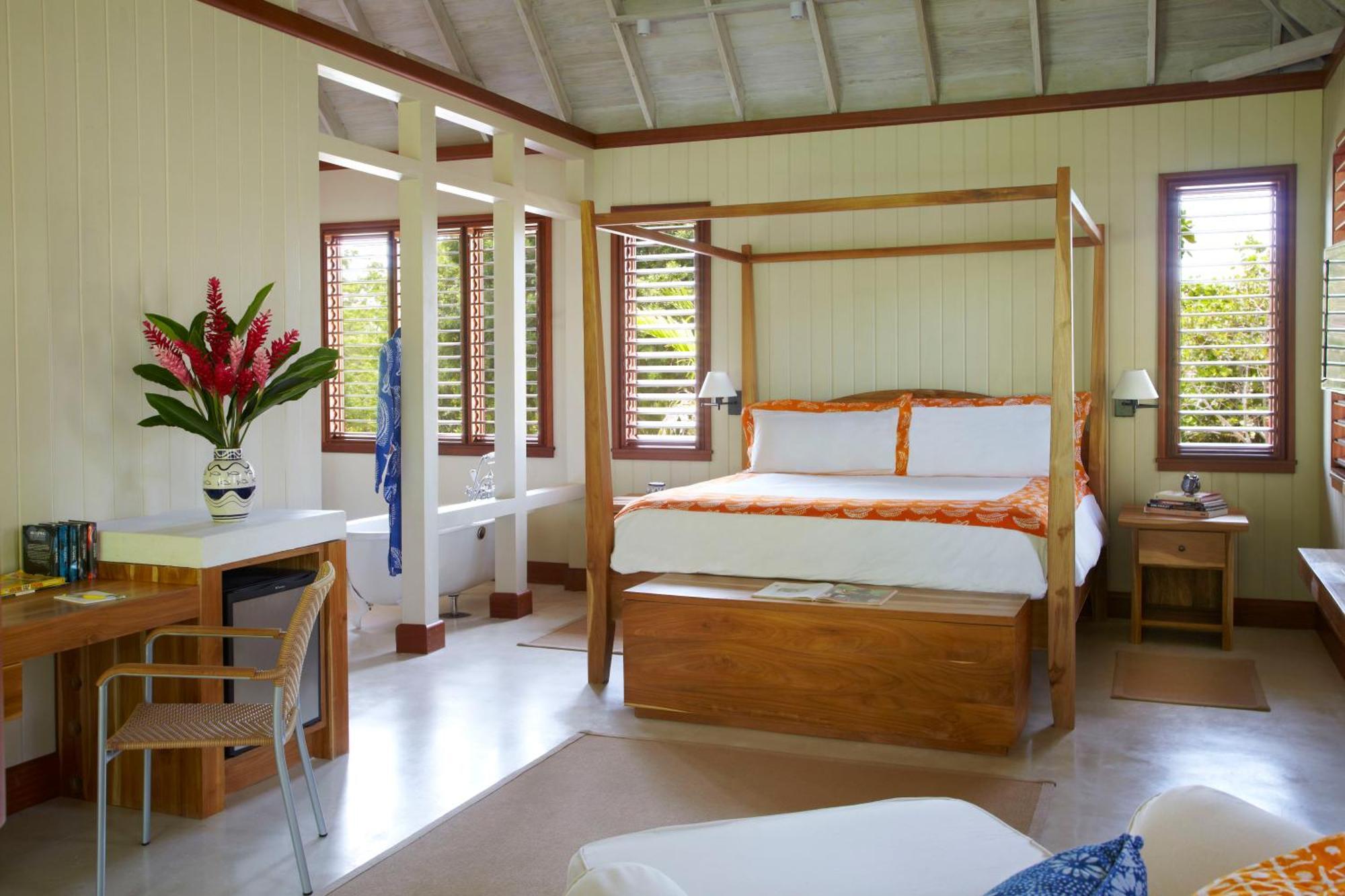 Hotel Goldeneye 5*
