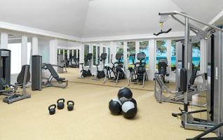 Hotel Round Hill And 4*