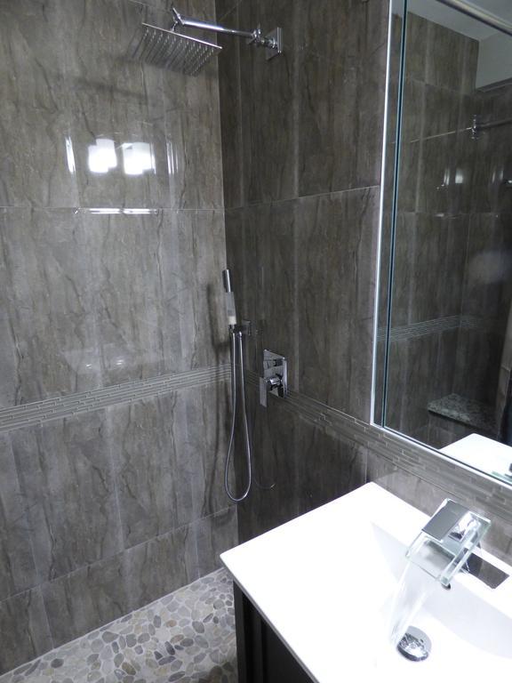 Apartment One Bedroom C5 *