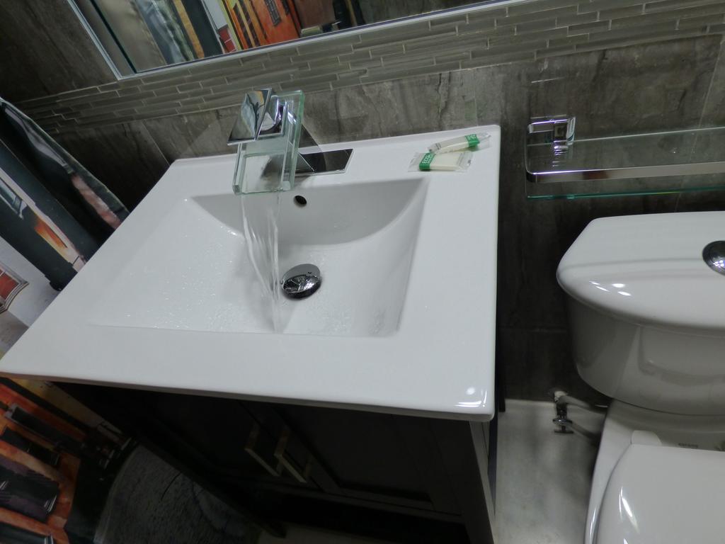 Apartment One Bedroom C5 *